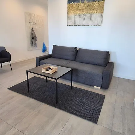 Apartament Towarowa 39 Tokio Apartment, Free Parking, Air-conditioning, Self Check-in 24h